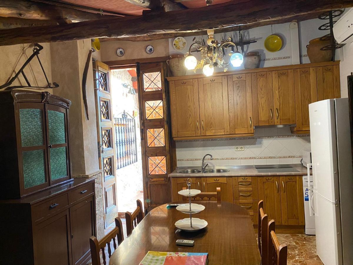 La Toba Guest House Burunchel Eksteriør bilde